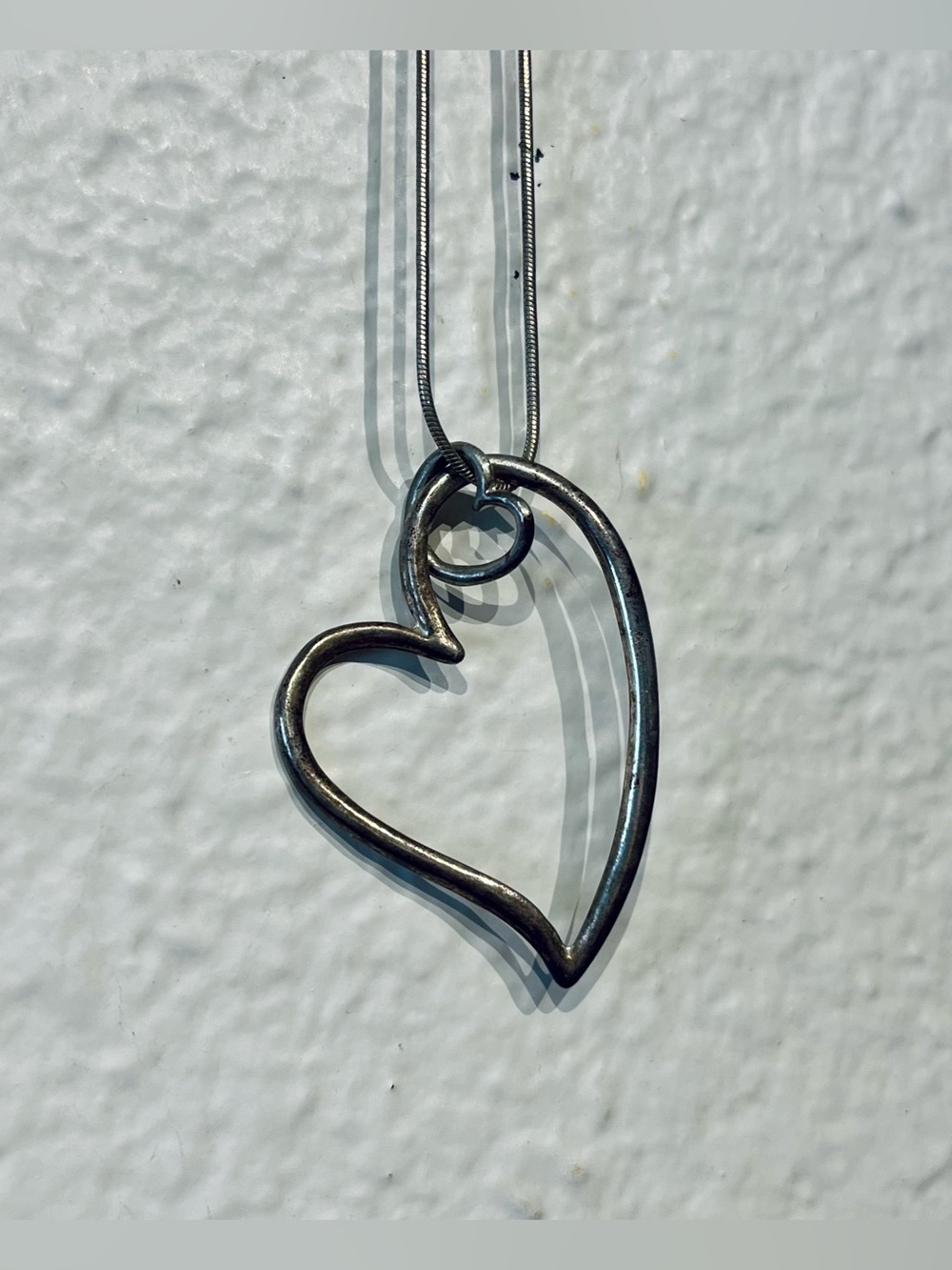 Vintage Y2K Silver Tone Open Heart Pendant Necklace